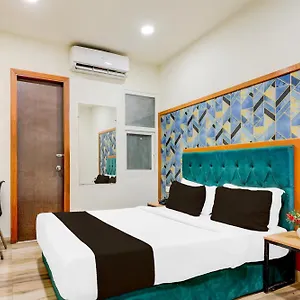 Hotel Super Townhouse Silver Saffron, Delhi (National Capital Territory of India)
